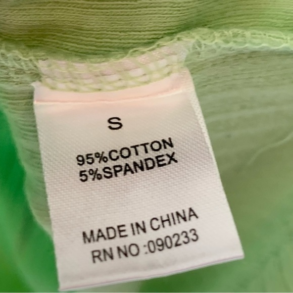 SALE! PAC SUN Green Cropped Ribbed Knit Button Down Top Size Small NEW - Picture 4 of 6